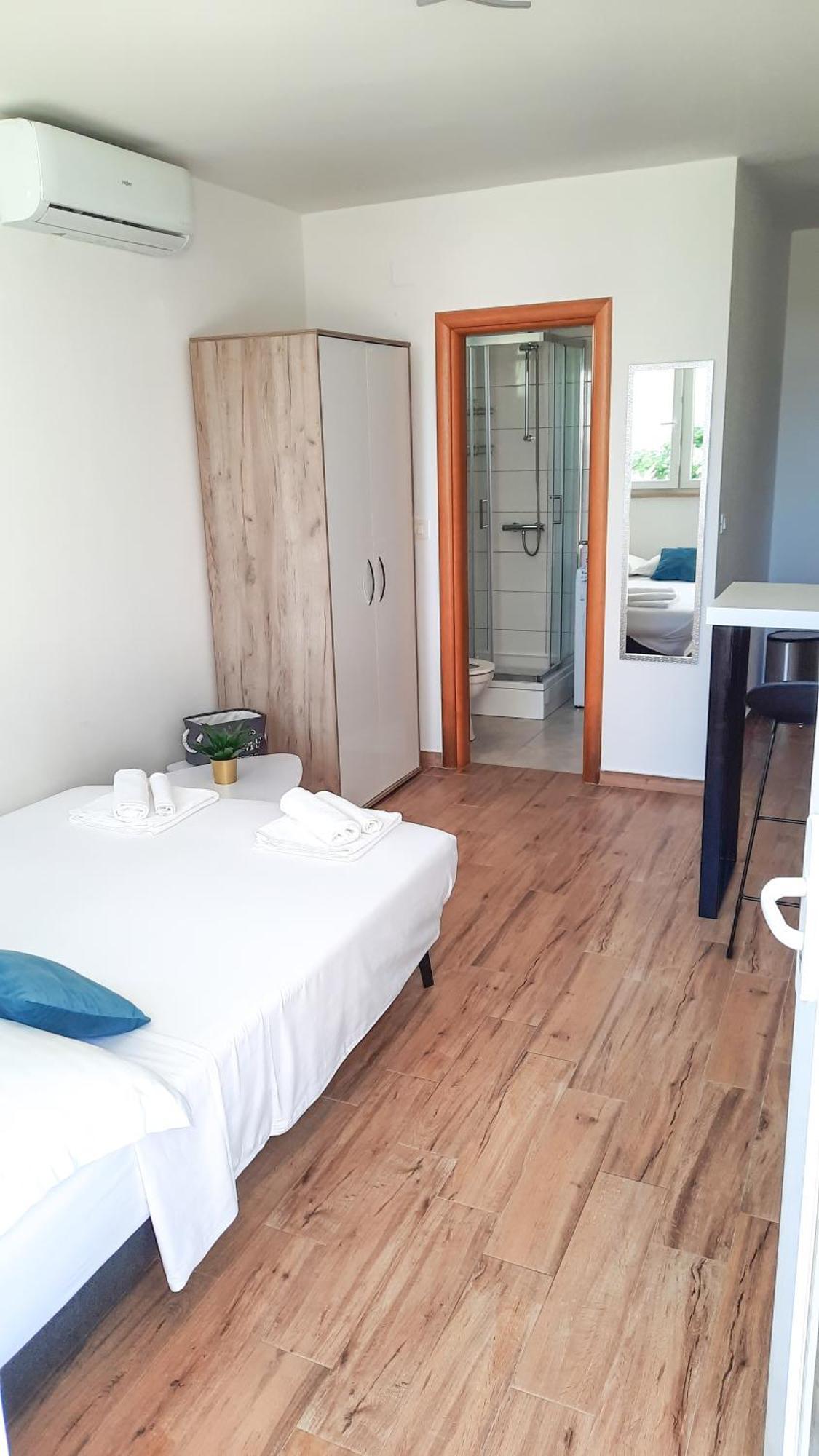 Studio Apartman Kiara Bol Zewnętrze zdjęcie