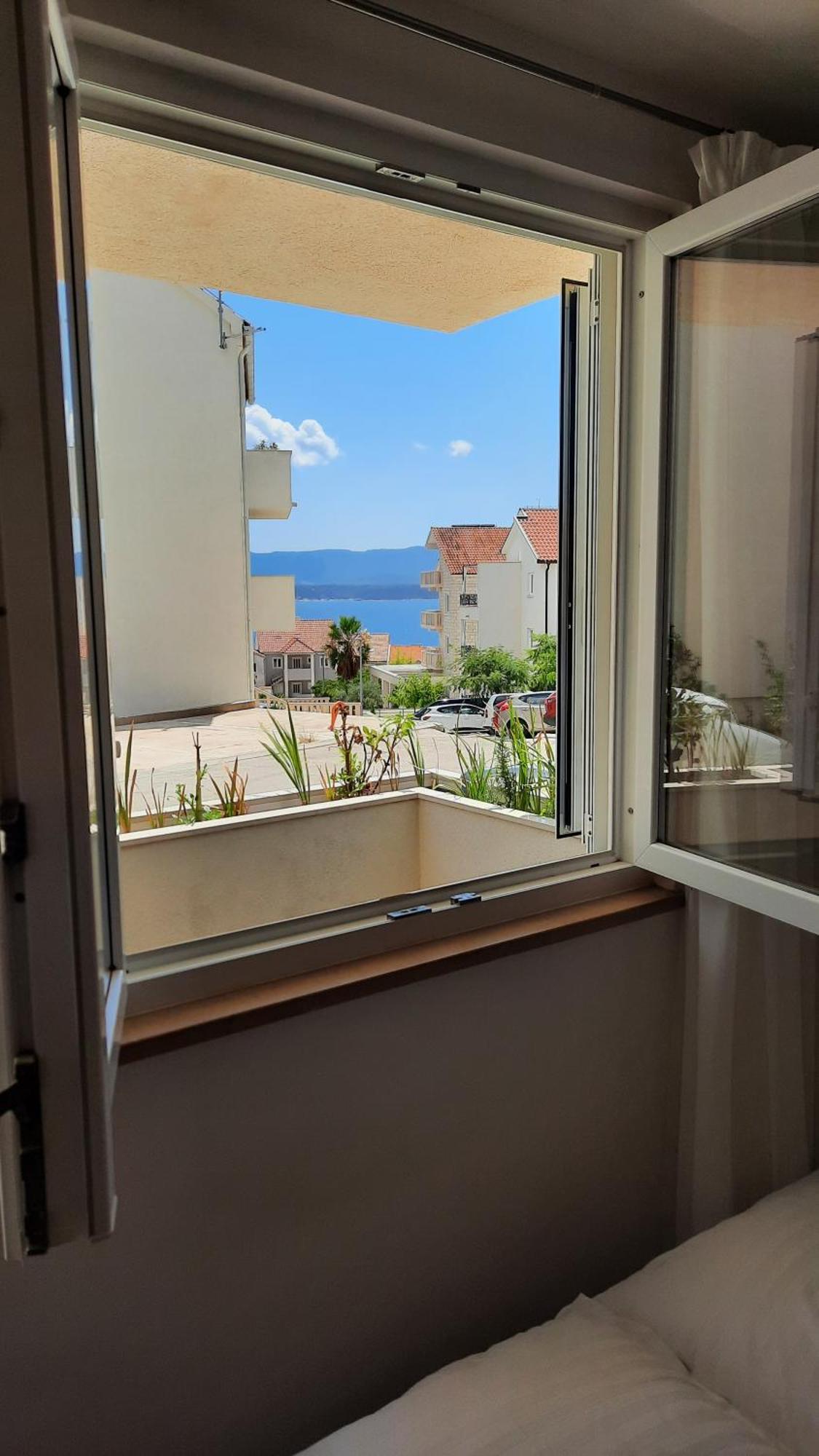 Studio Apartman Kiara Bol Zewnętrze zdjęcie